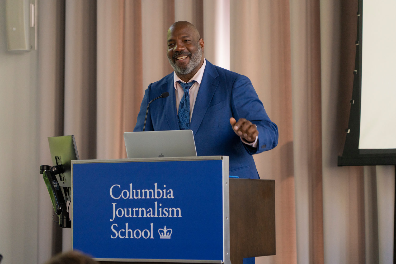 Columbia Journalism School Dean Dr. Jelani Cobb met students during orientation in August. Cobb, who has taught at the school for six years, was named the new dean Aug. 1. (Photo by Calla Kessler)